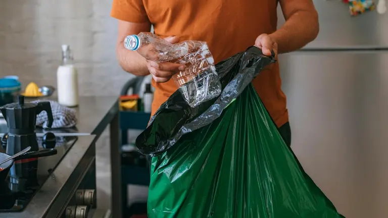 Professional Licensed Rubbish Clearance London and Surrey | Same-Day Removal
